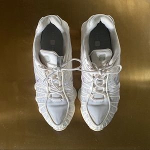 Women’s Nike Shox TL Sneaker

9.5M, PHANTOM/ DESERT SAND/ IVORY